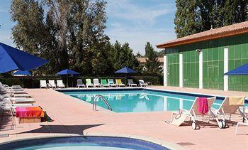 Belambra Clubs Sur La Sorgue - Domaine De Mousquety 3* LʼIsle-sur-la-Sorgue